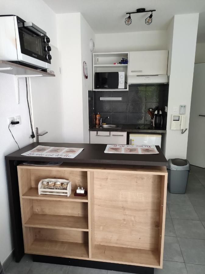Superbe appartement en rez-de-jardin à LANTON Esterno foto