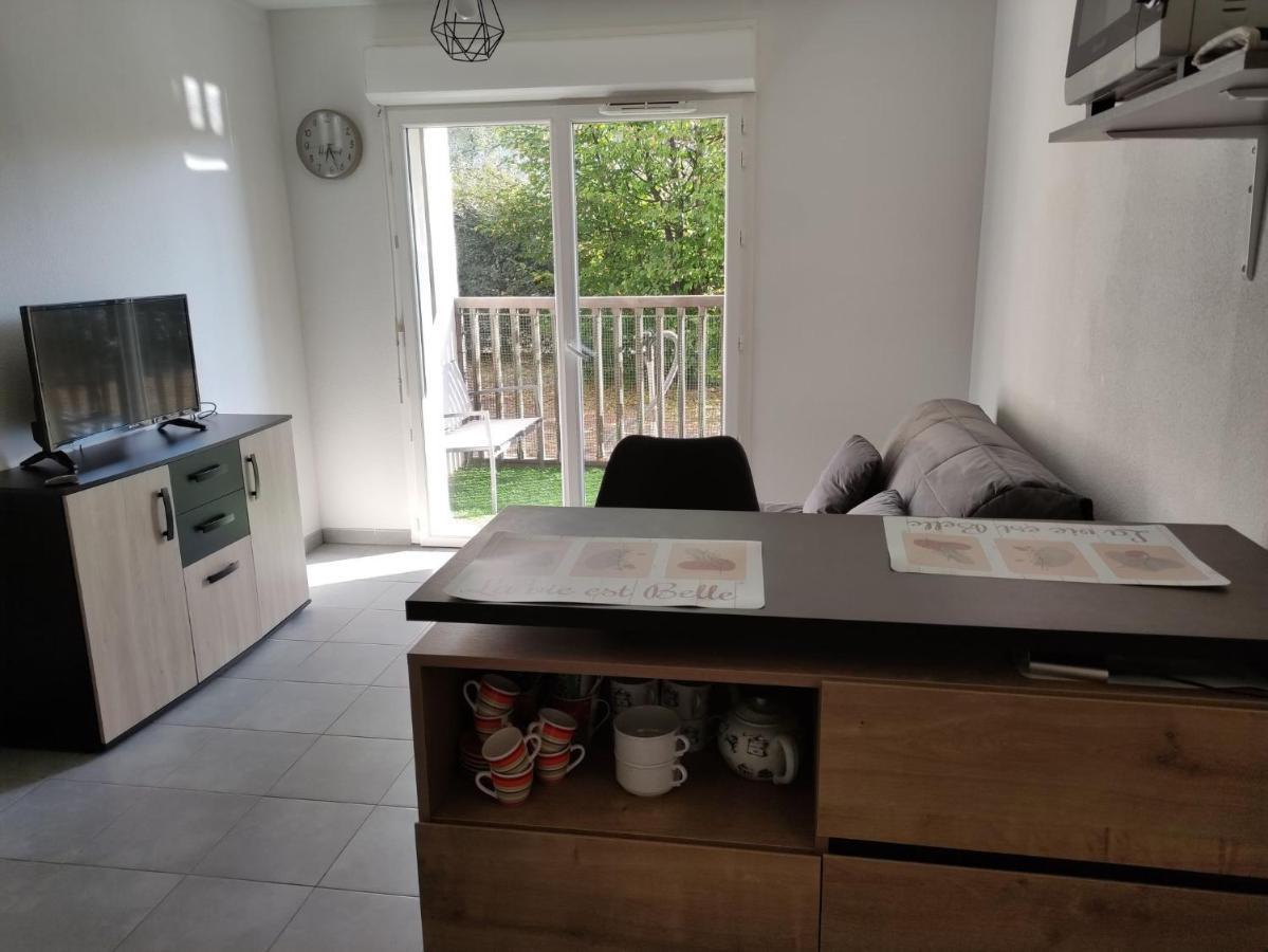 Superbe appartement en rez-de-jardin à LANTON Esterno foto