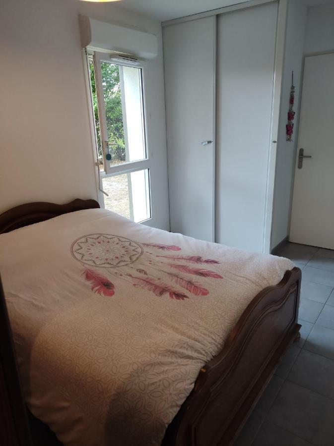 Superbe appartement en rez-de-jardin à LANTON Esterno foto