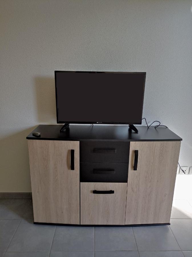 Superbe appartement en rez-de-jardin à LANTON Esterno foto